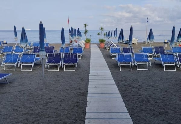 Bagni La Quiete, stabilimento balneare a Borghetto Santo Spirito