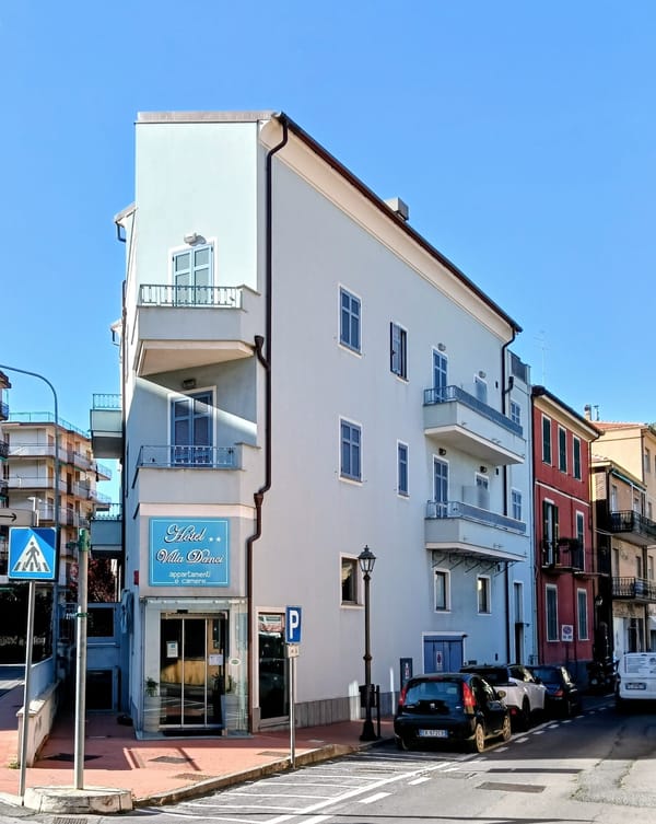 Hotel Villa Danci, hotel a Borghetto Santo Spirito